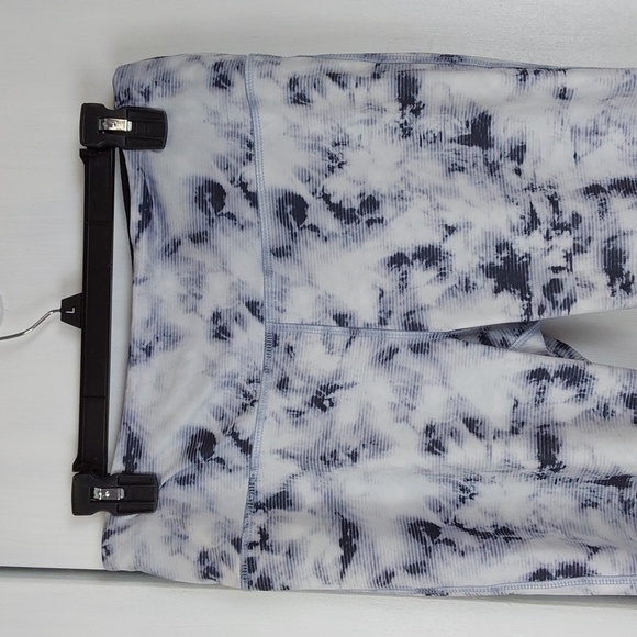 Athletica VOGO- Black and White Leggings Activewear GYM Workout Pants Sz.L - Picture 2 of 5